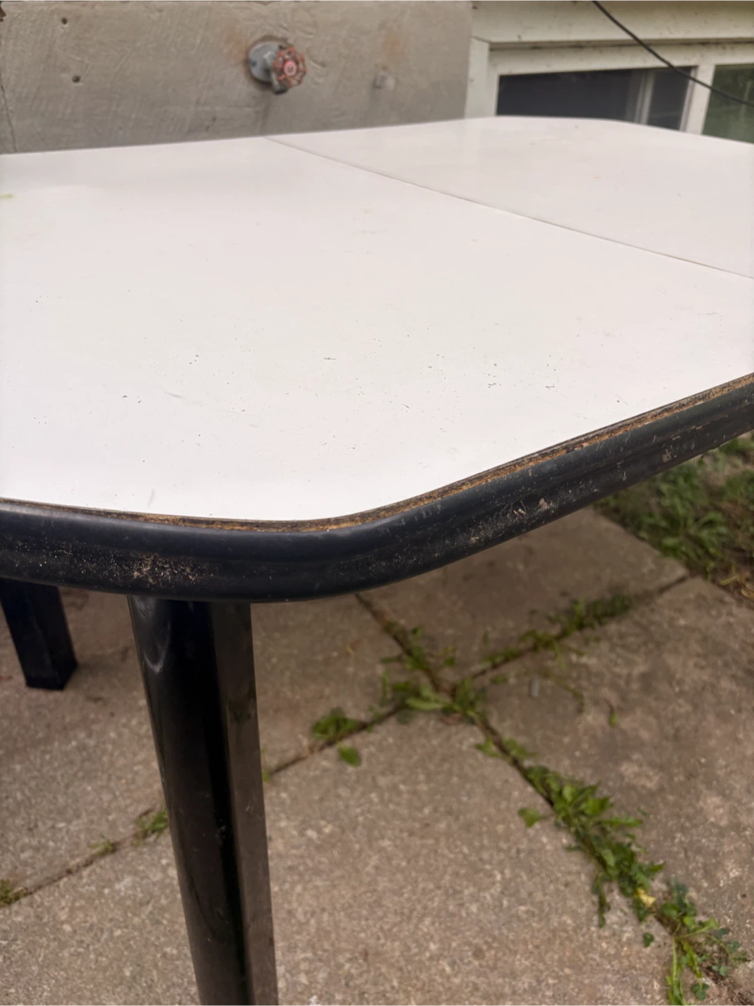 White and black dining table - photo 3