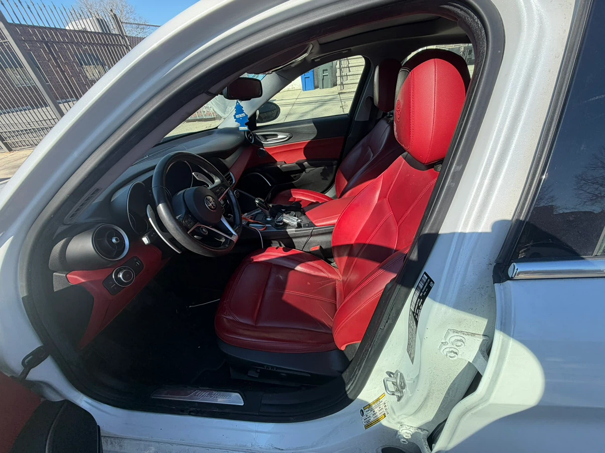 Alfa Romeo Giulia Sedan - photo 5