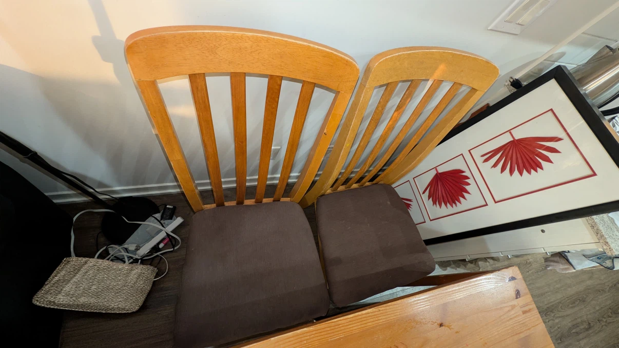 Wooden dining table with four chairs - photo 2