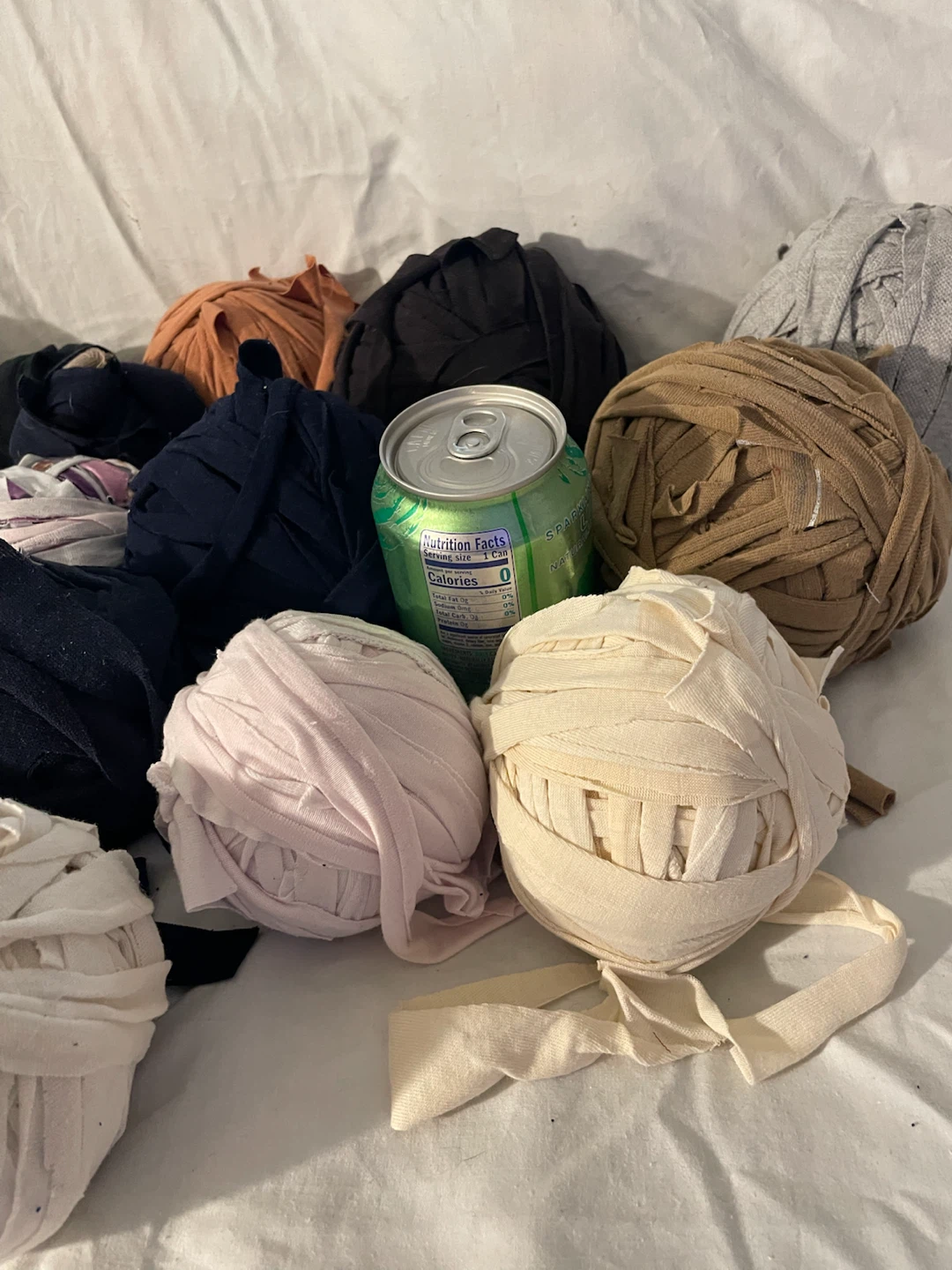Assorted Fabric Yarn Scrap Bundle - photo 4