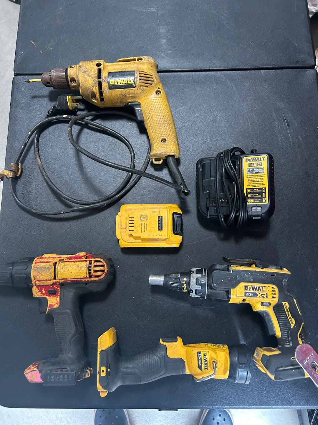 DeWalt Power Tool Lot - Drill, Drywall Gun, Flashlight, Charger