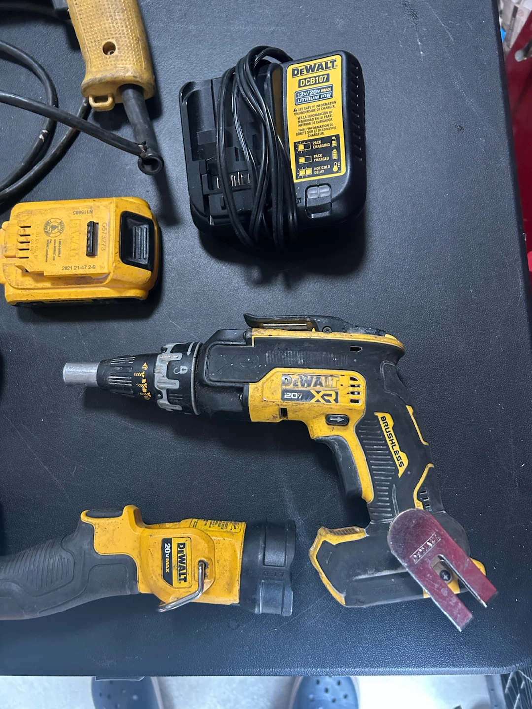 DeWalt Power Tool Lot - Drill, Drywall Gun, Flashlight, Charger - photo 2