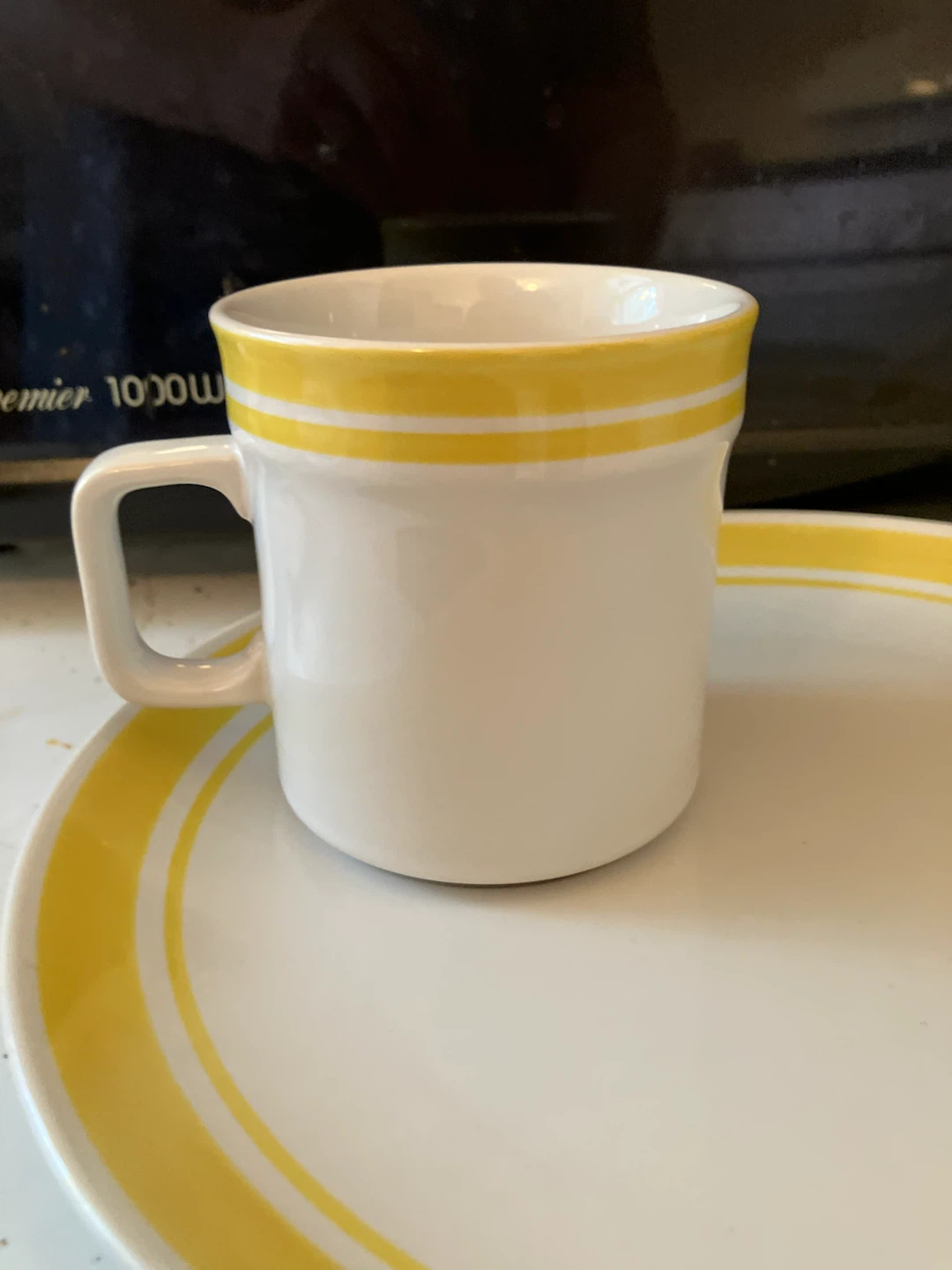 Rondure Stone 200 Yellow Mug and Plate Set - photo 2