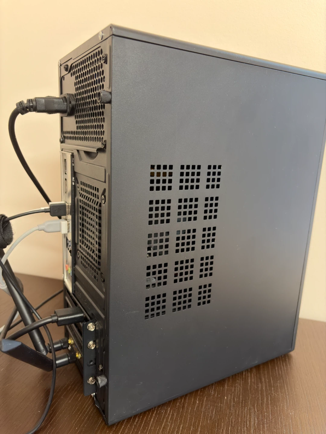 High-End Gaming Desktop - photo 3