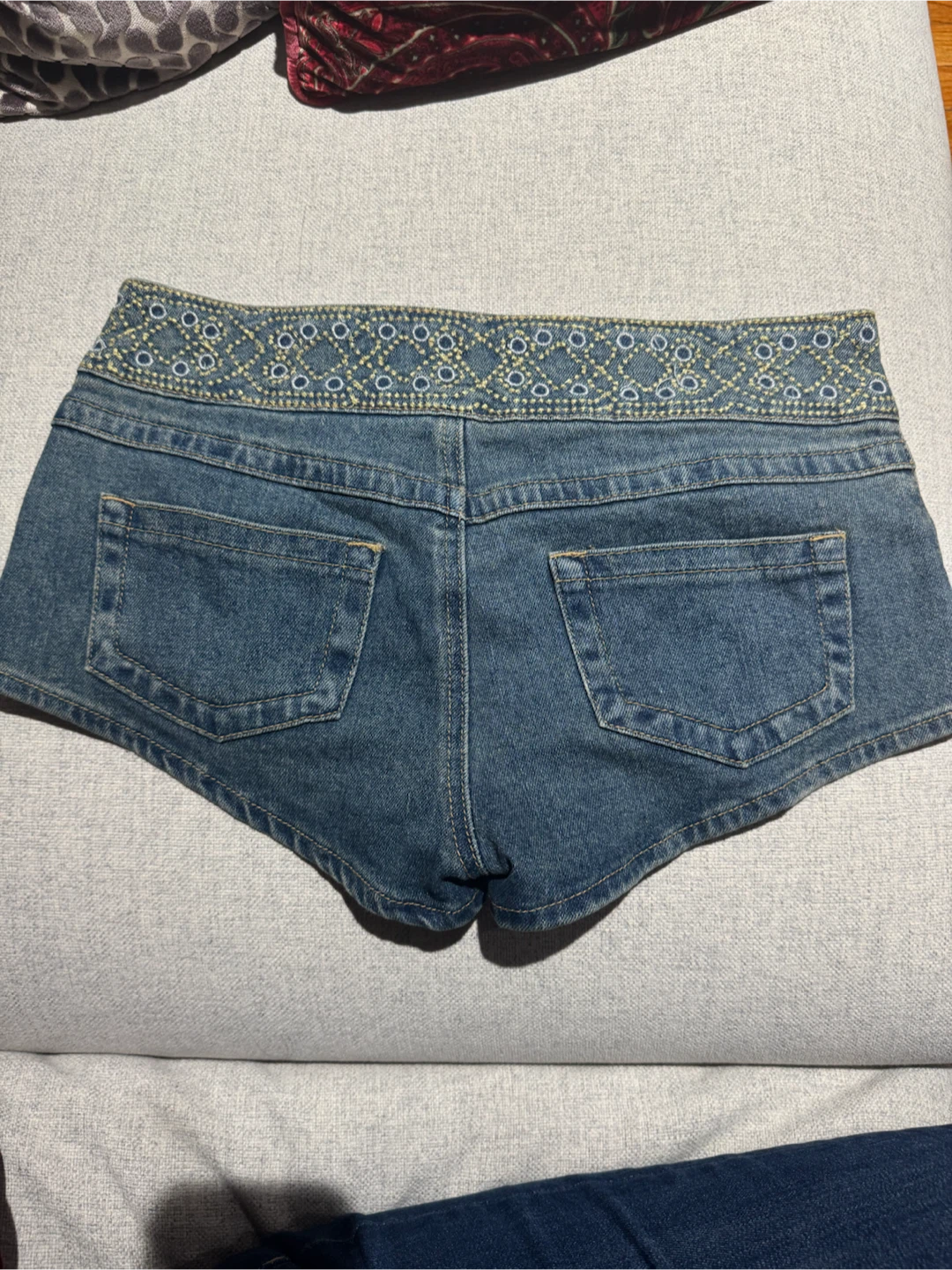 Edikted Denim Shorts - photo 2