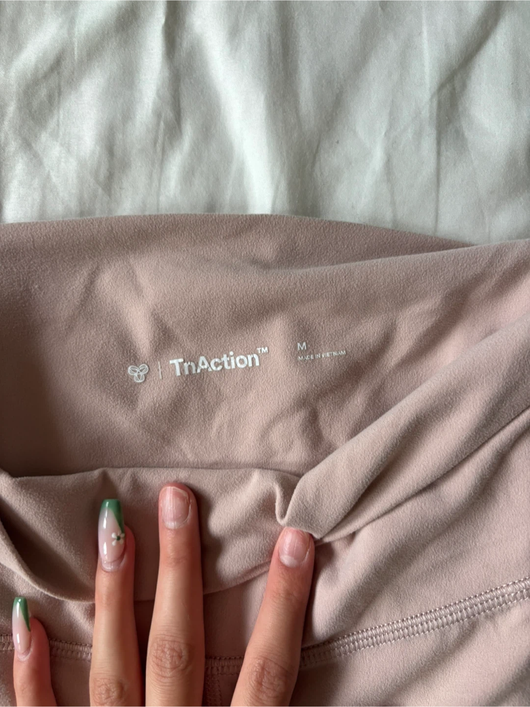 Aritzia TNA flared Leggings - photo 3