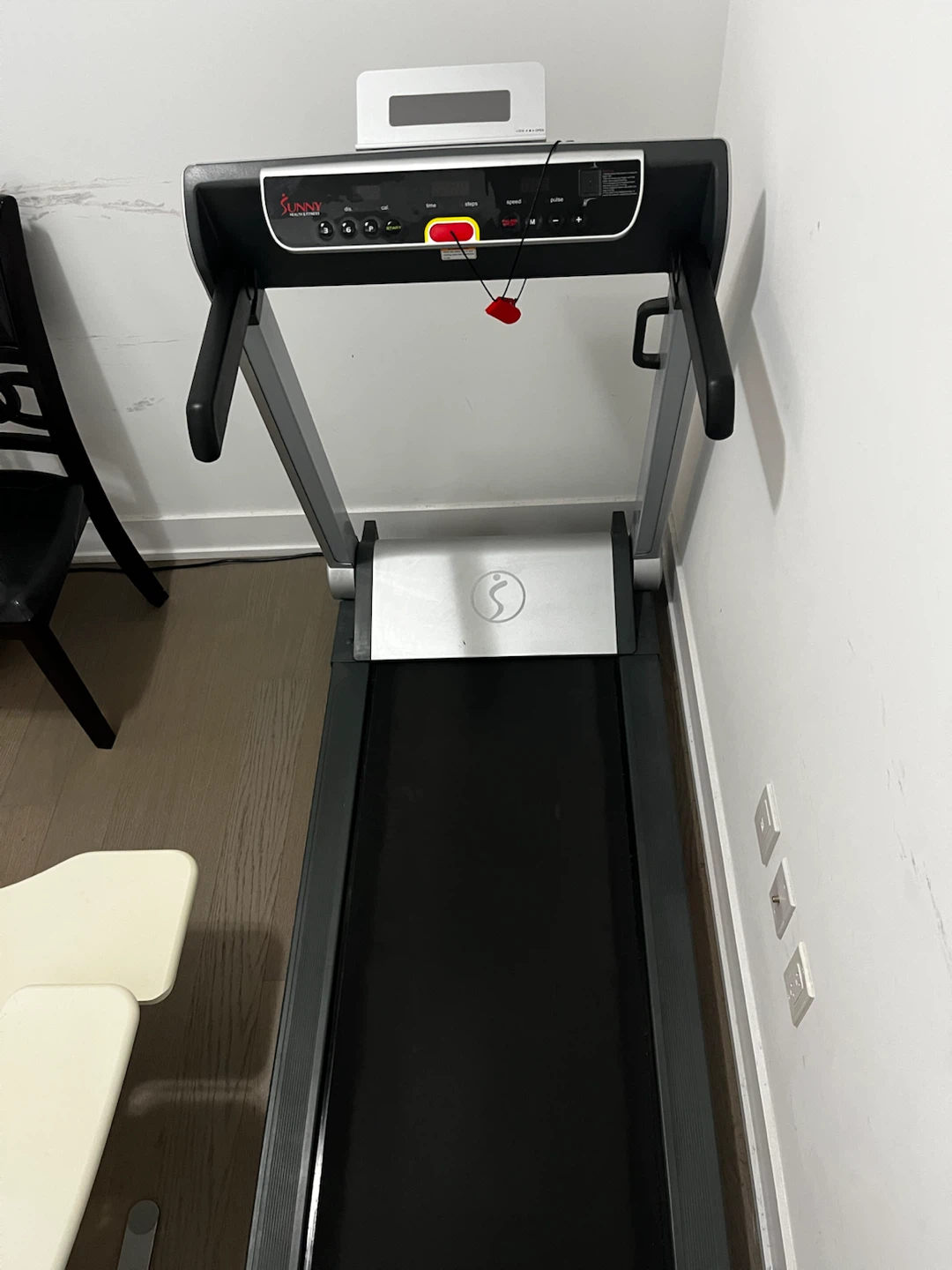 Sunny health & Fitness Treadmill (SF-T7718) - Great condition - photo 2