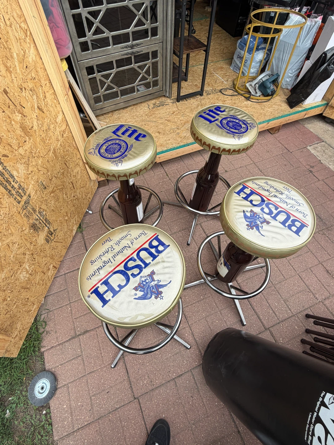 Set of 4 Novelty Beer Bar Stools - photo 3