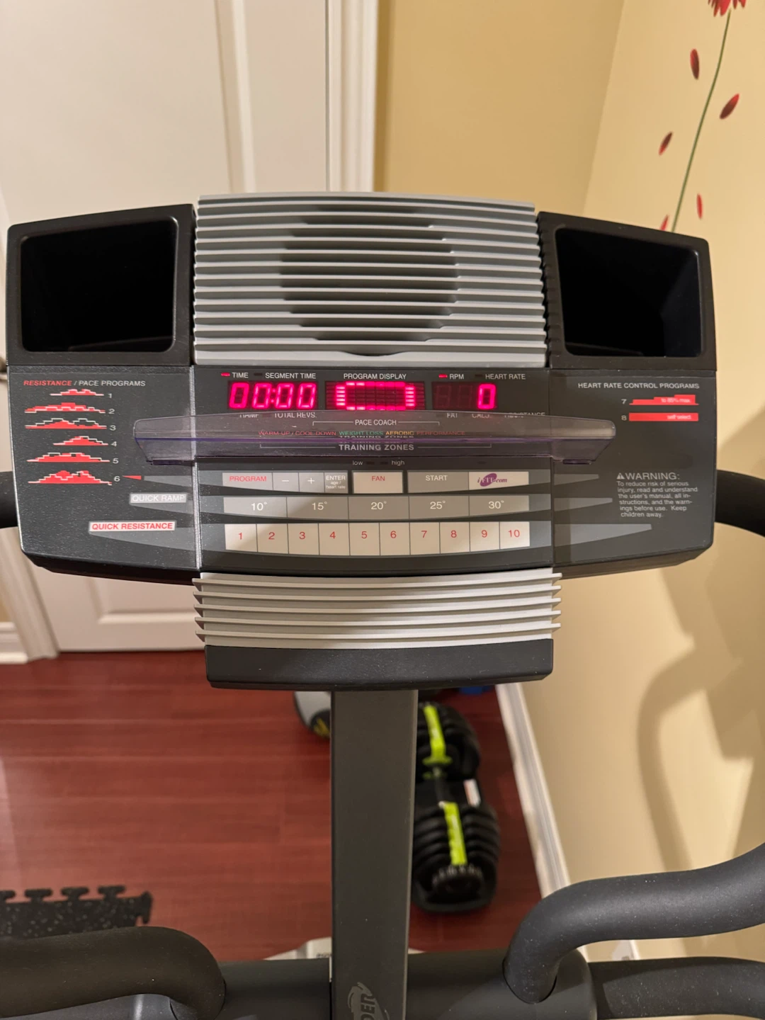 HealthRider AIRE STRIDER E60 Elliptical Machine - photo 2