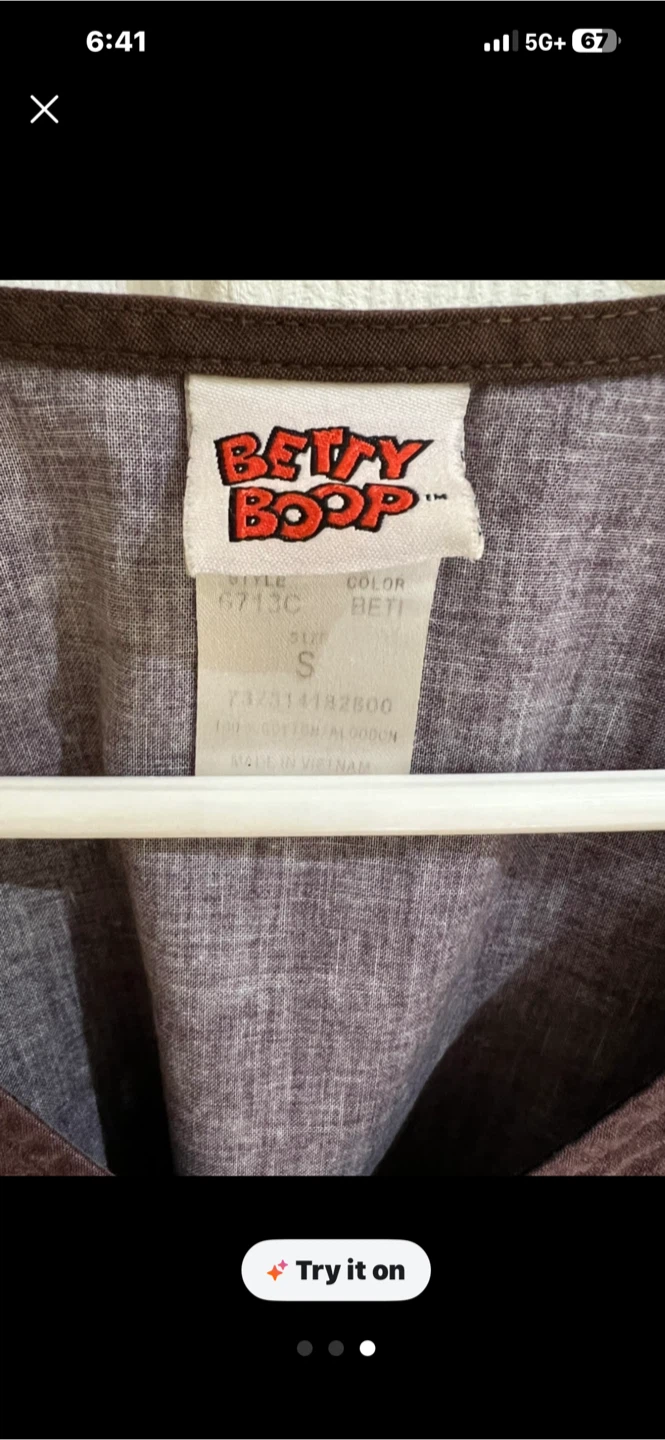 Betty Boop Scrub Top - photo 3