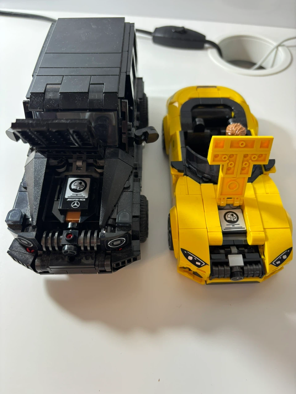 LEGO Speed Champions Mercedes-AMG G 63 & SL 63 Set 76924 - photo 4