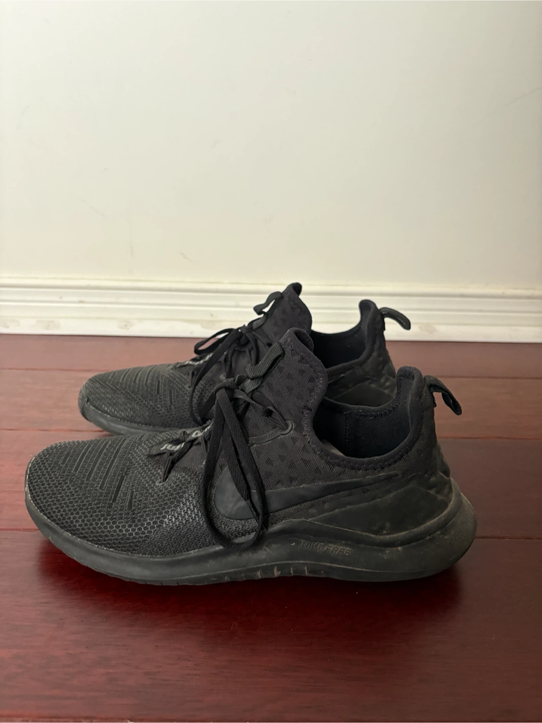 Nike Free Runners Black