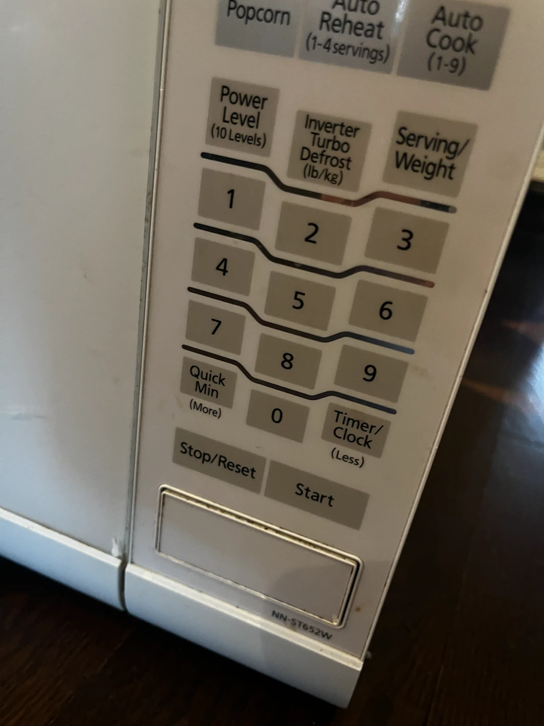 Panasonic Inverter Microwave NN-ST652W - photo 2