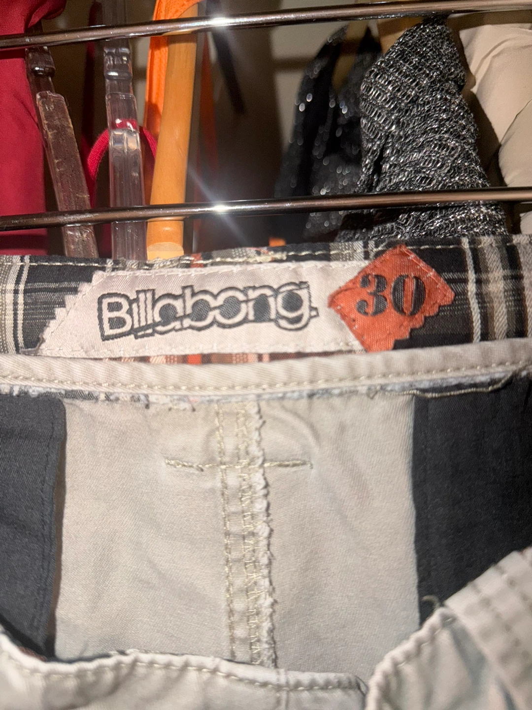 Billabong Beige Cargo Shorts Size 30 - photo 2