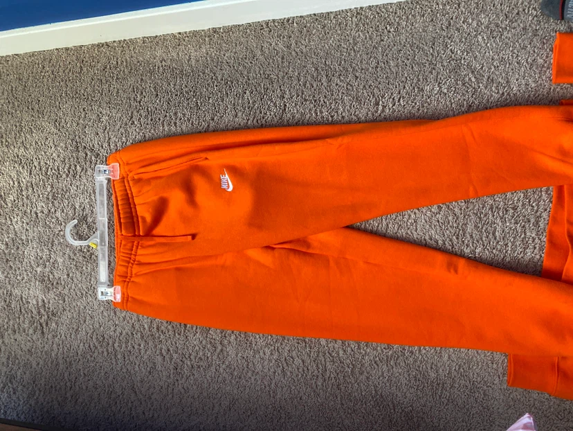 Men’s small nike orange outfit - photo 3