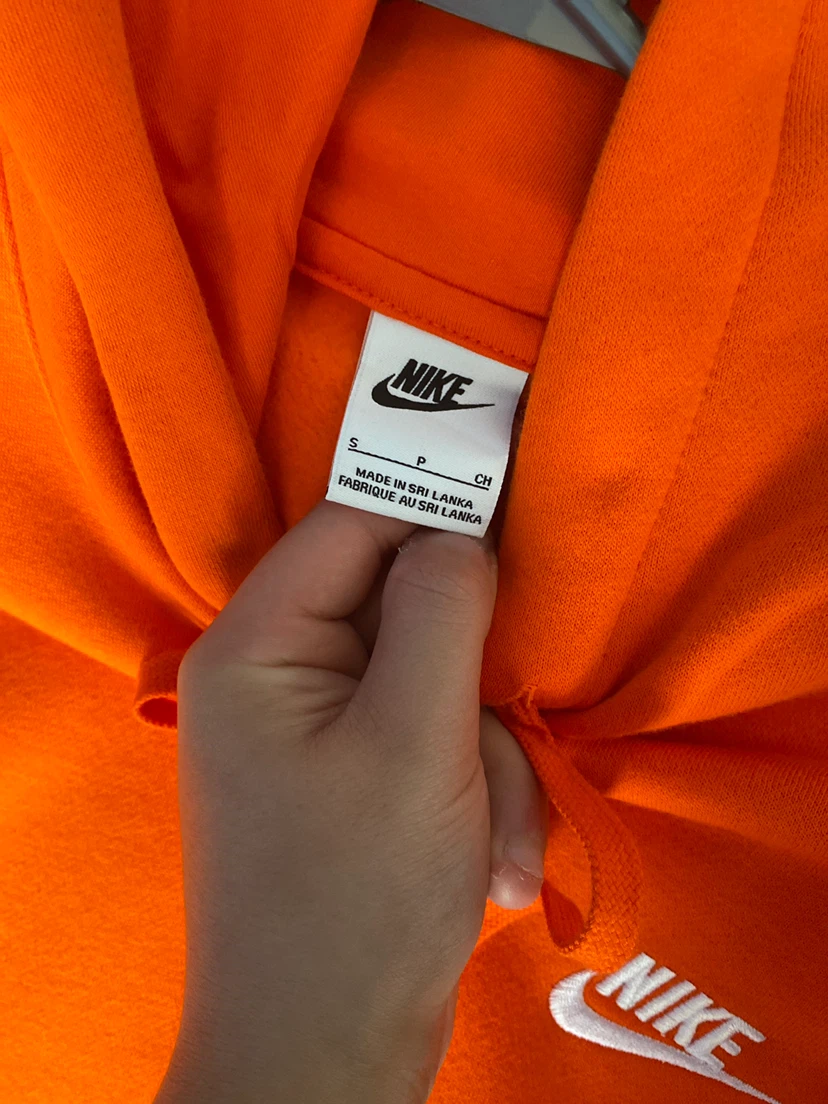 Men’s small nike orange outfit - photo 4