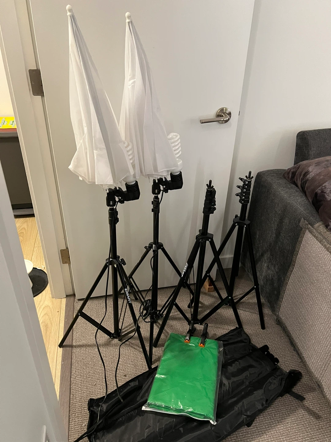 Emart Photography Backdrop & Lighting Kit