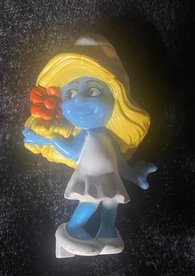 2011 McDonald's Smurfette Figure