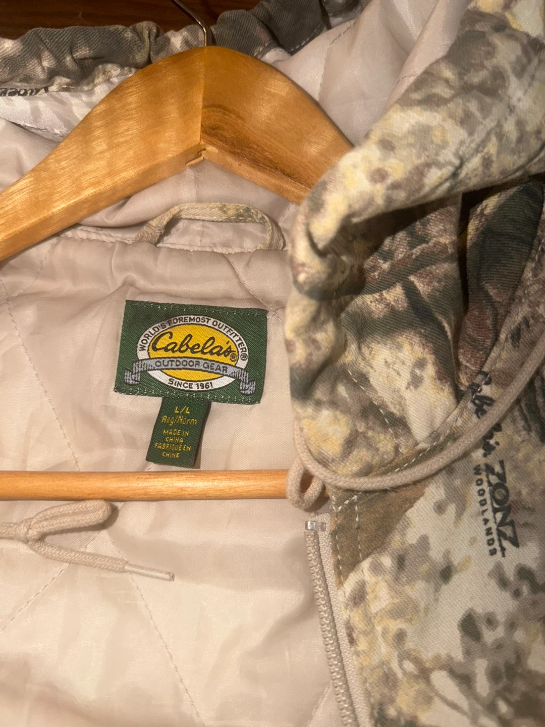 Cabelas Camouflage Hooded Jacket - photo 2