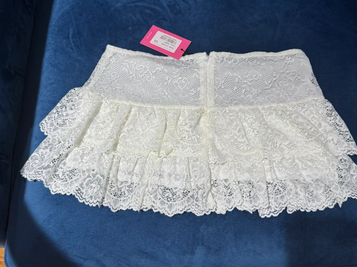 Edikted White Lace Ruffle Mini Skirt - photo 4