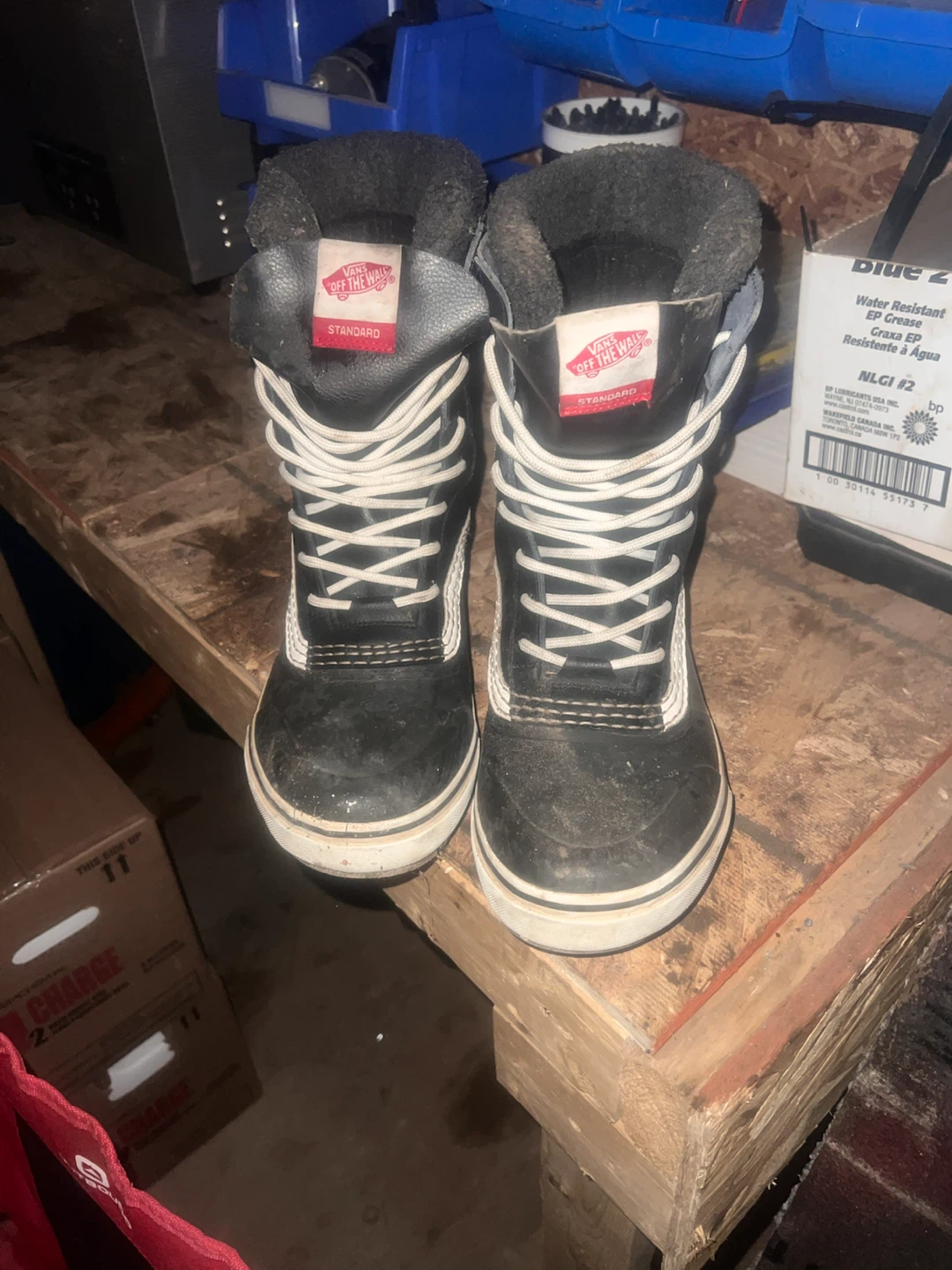 Vans Standard Mid Snow Boots Black/White