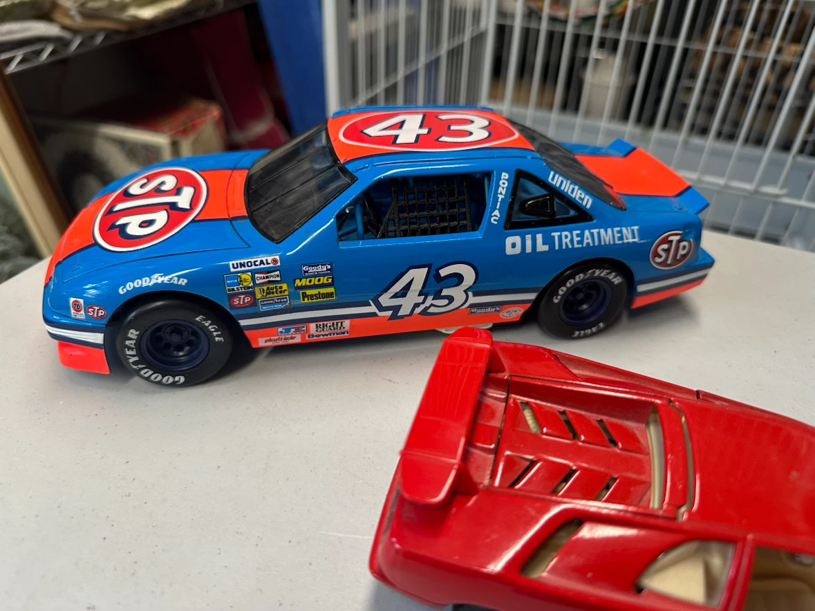 ‘Lot’ of Die Cast Cars - photo 3