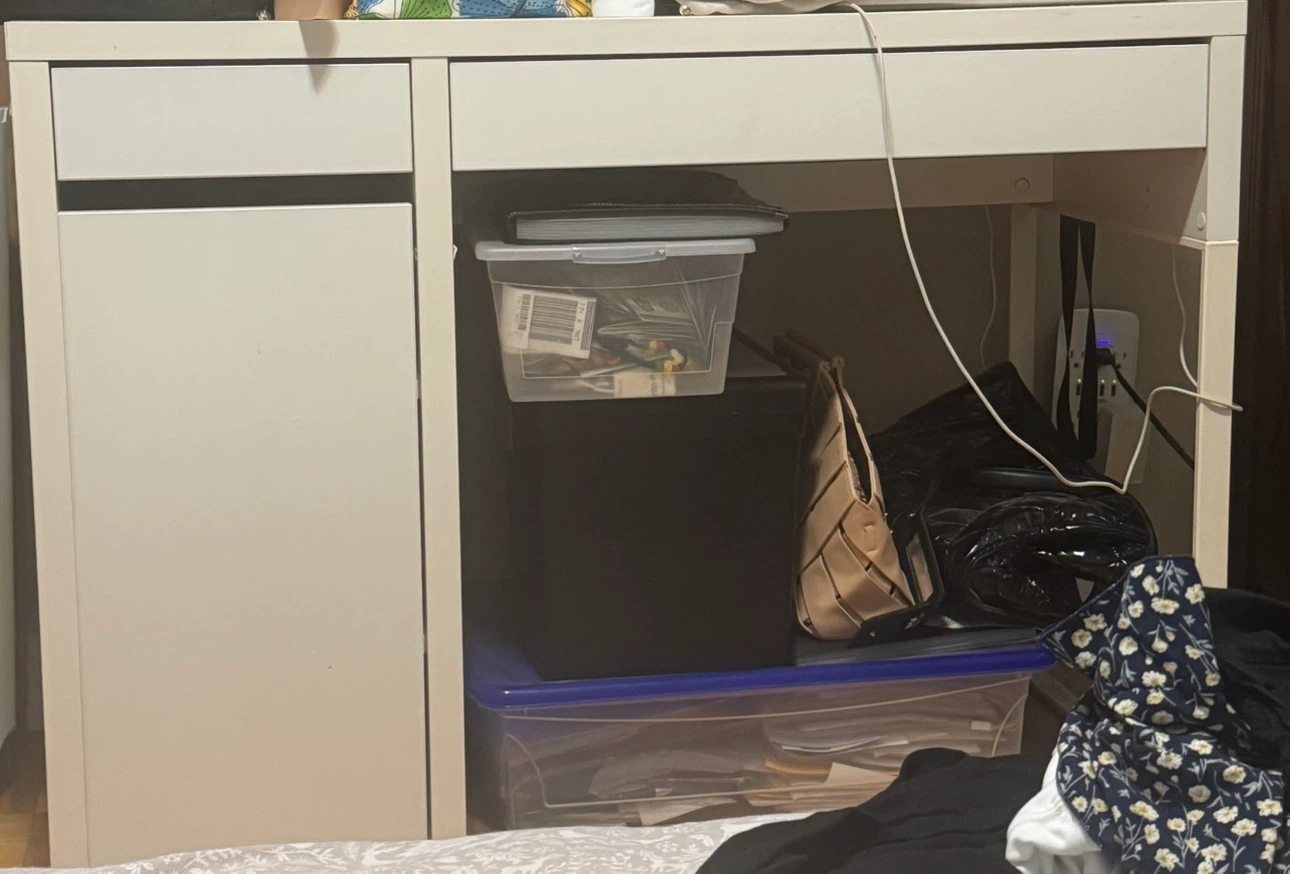 IKEA MICKE Desk - White - photo 2