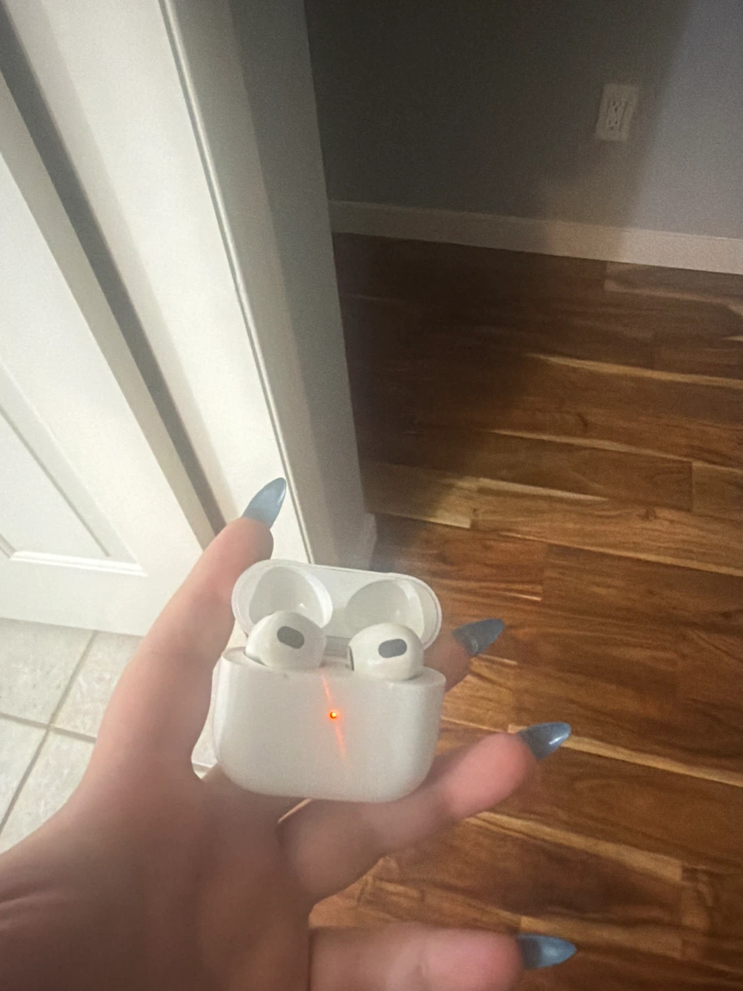 Apple AirPods 3rd Generation - photo 2