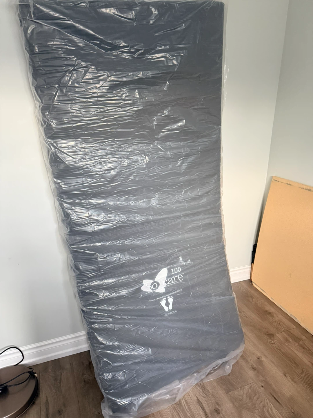 Solcare 100 Pressure Redistribution Medical Foam Mattress – New - photo 2