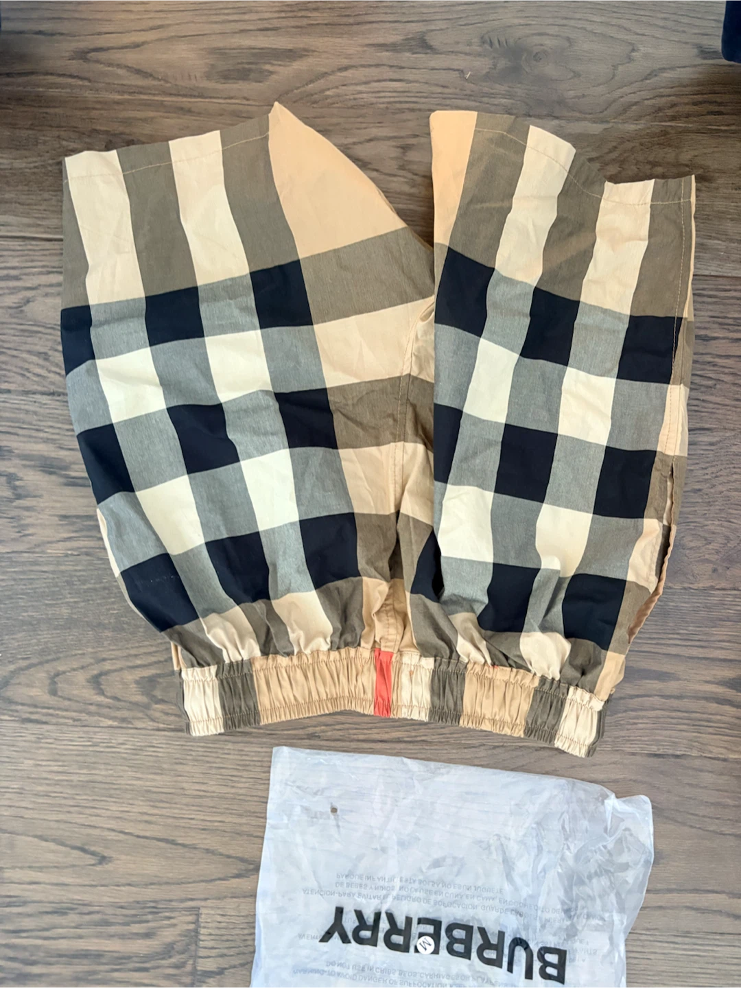 Burberry Check Shorts Medium ‼️‼️FINAL SUMMER SALE - photo 2