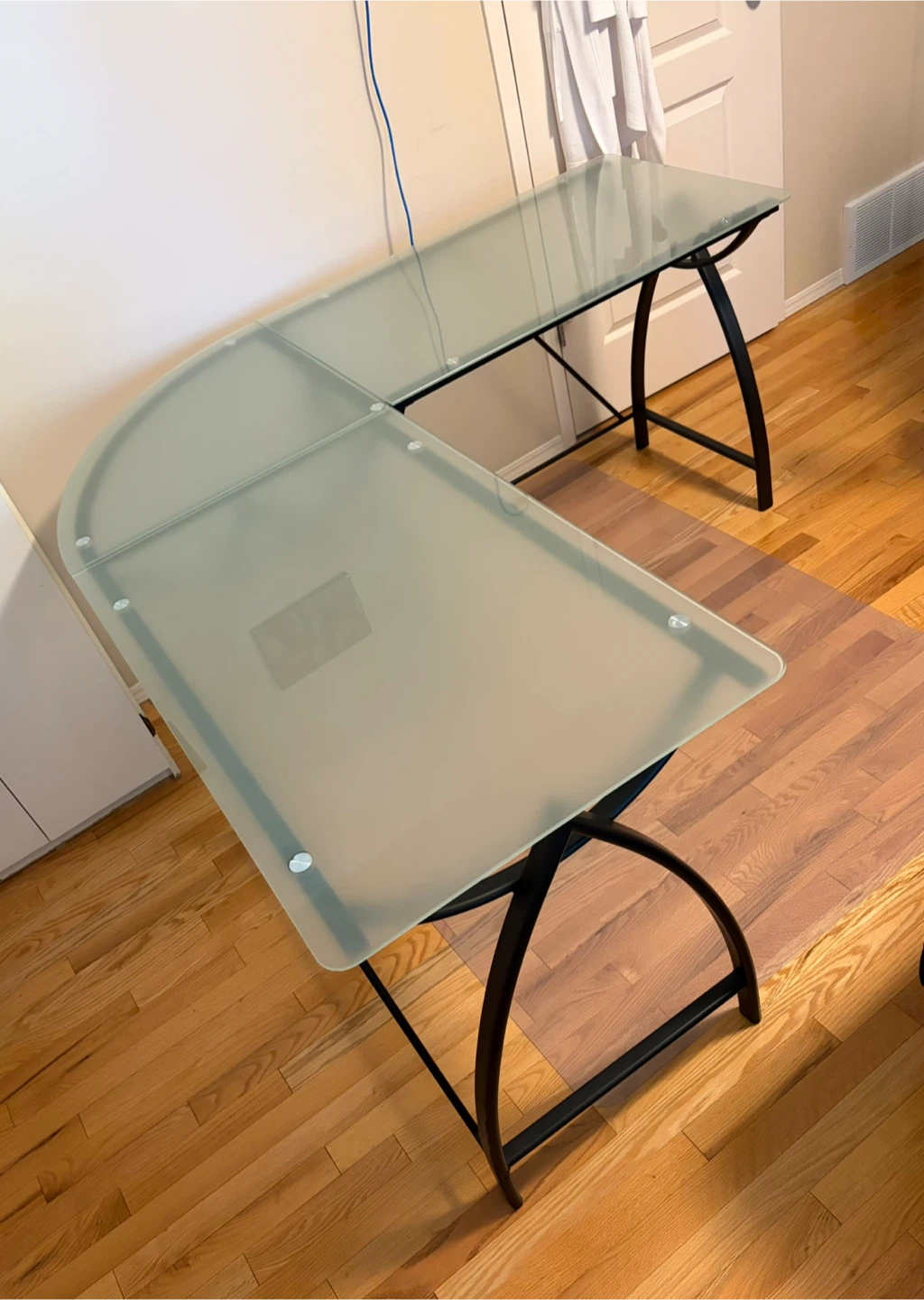 L-Shaped Glass Corner Desk - photo 2