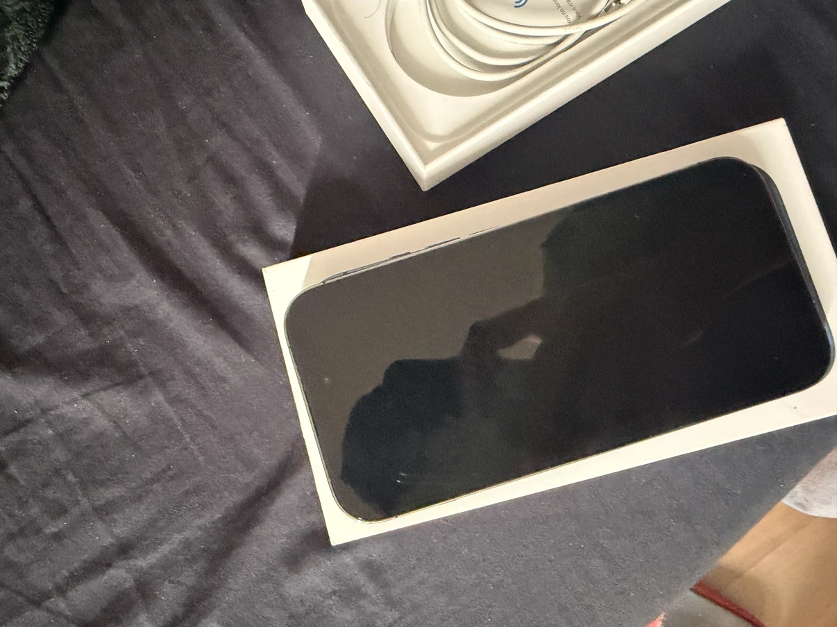 iPhone 14 Pro 128GB – Excellent / Like New Condition - photo 3