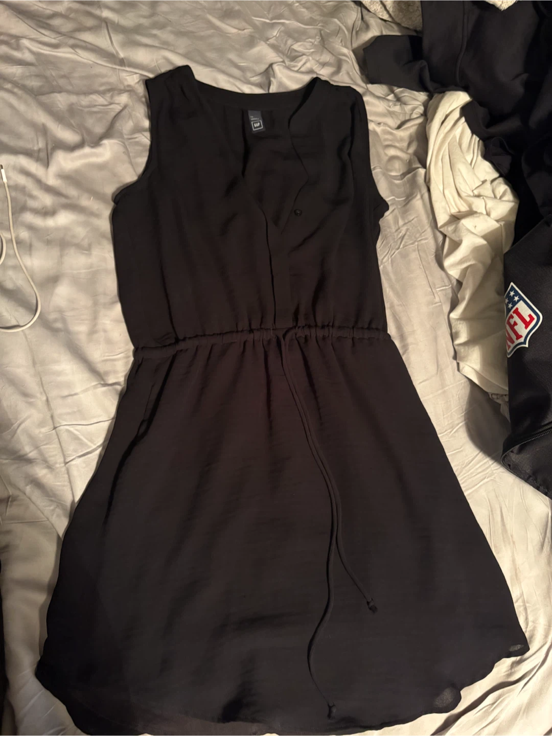 Gap black sleeveless dress