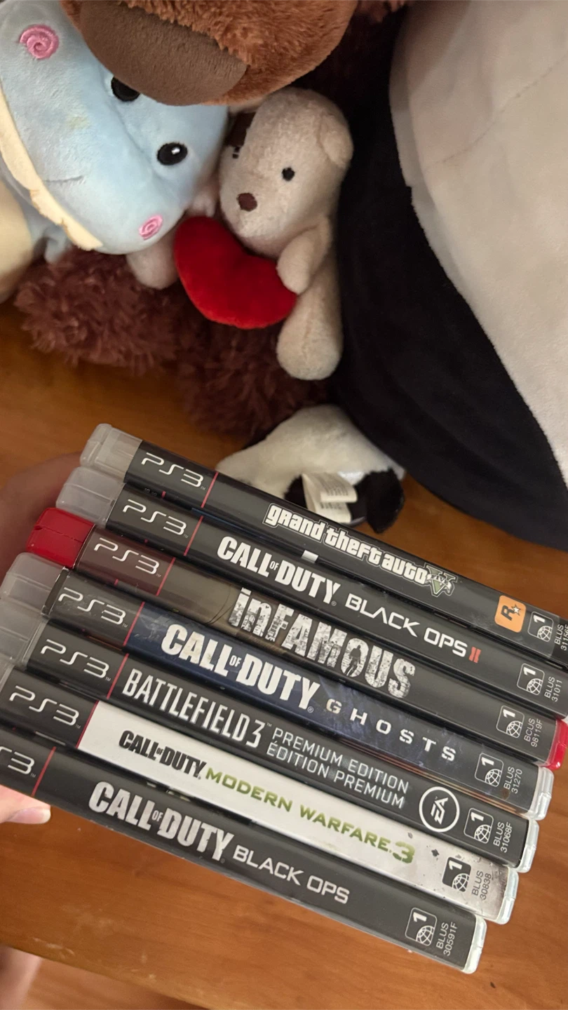 Sony PlayStation 3 Console with 2 Controllers and 6 Games - photo 5