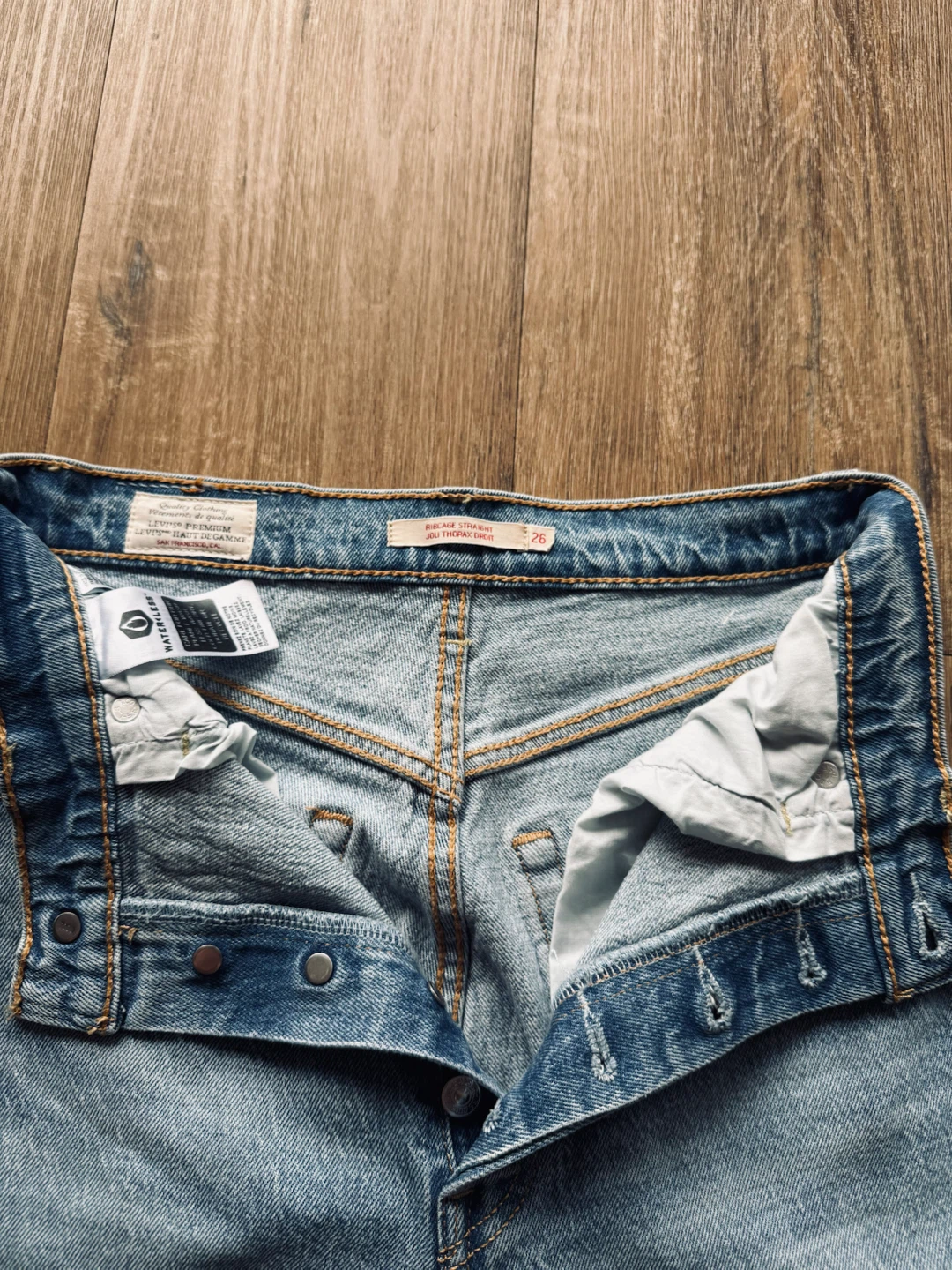 Levi's Ribcage Straight Leg Jeans Size 26 - photo 2