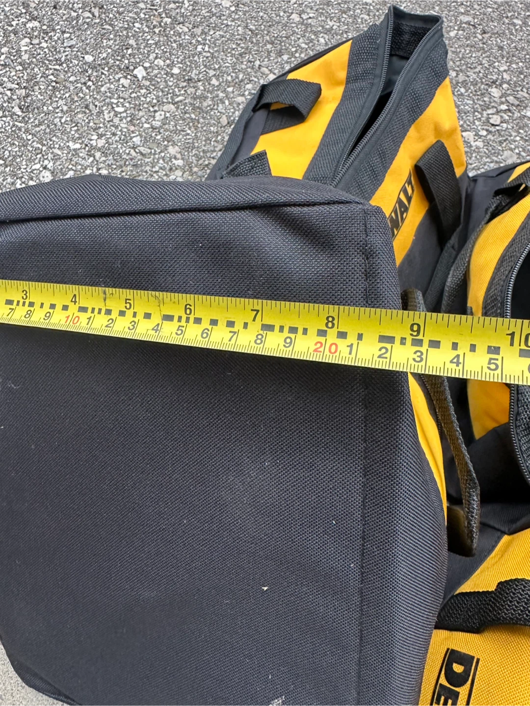 Set of 4 DeWalt Tool Bags $10 each - photo 3