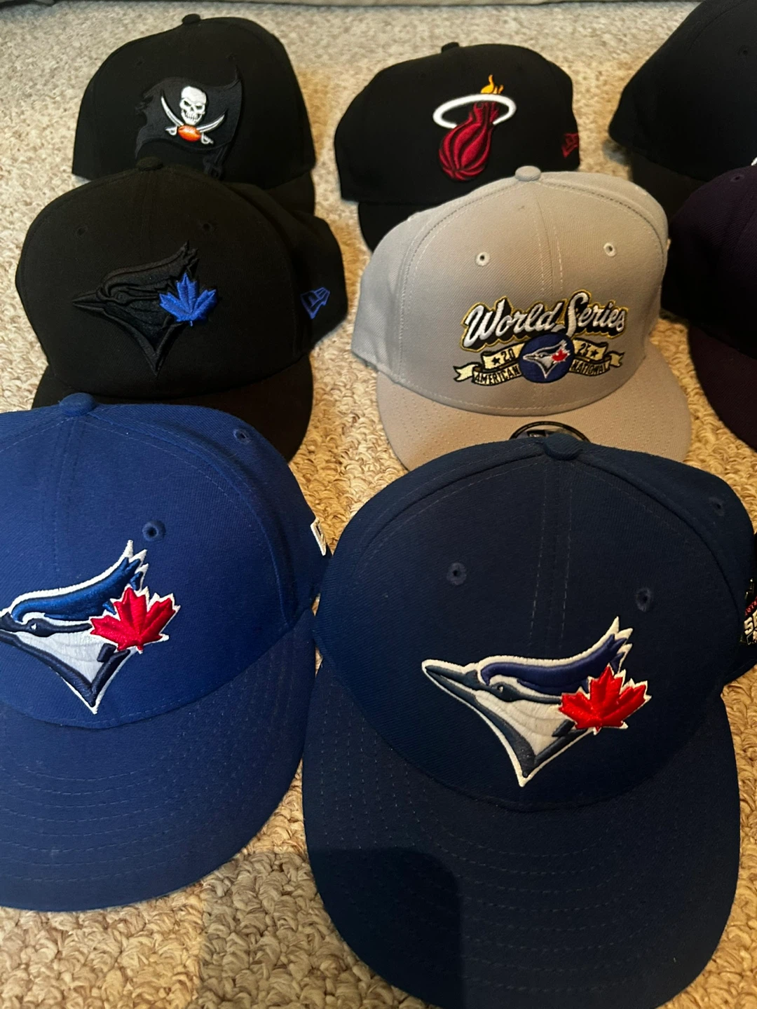 New Era Fitted Caps & Mitchell & Ness SnapBacks - photo 3