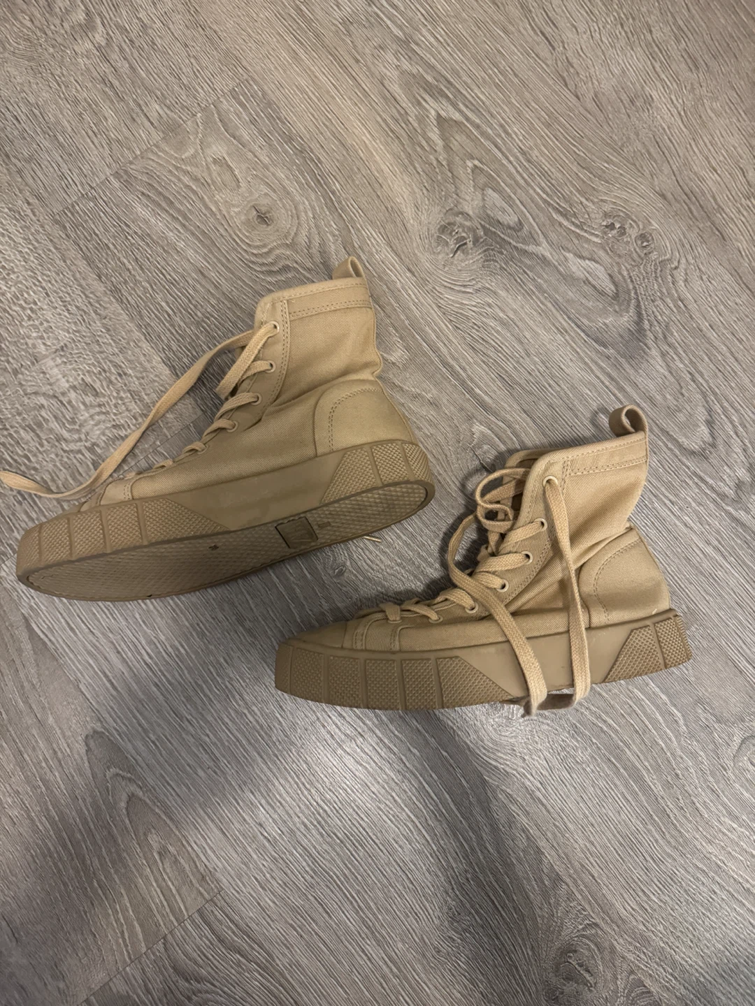 Zara Beige High-Top Sneakers (size 37 and 38) - photo 4
