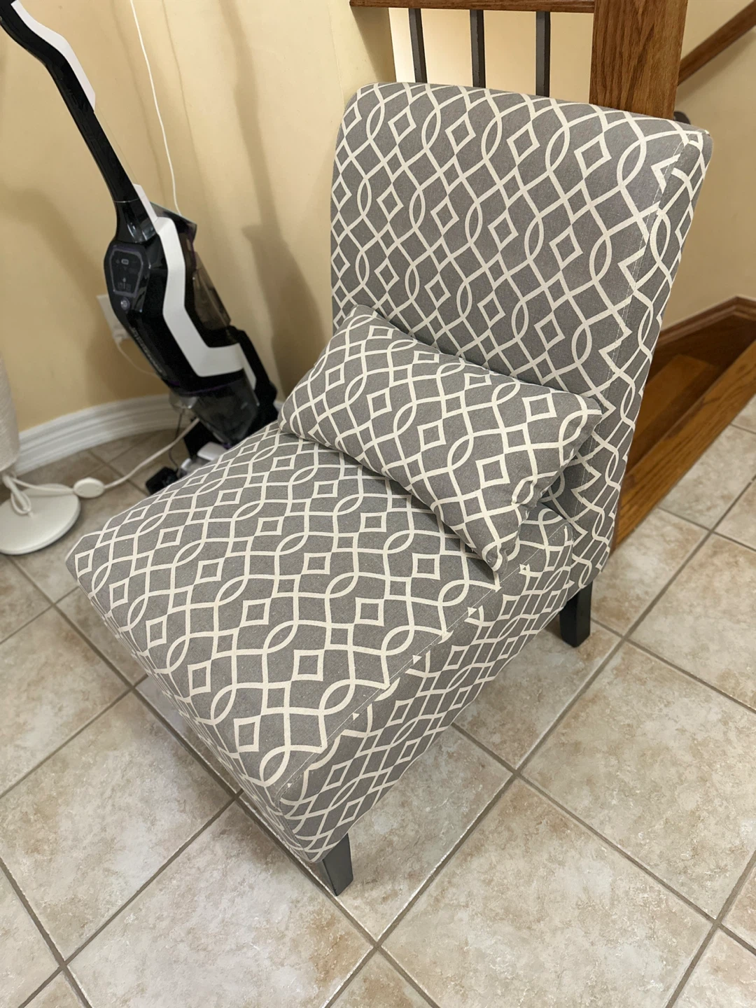 Accent chair with back cushion,foot stools - photo 2