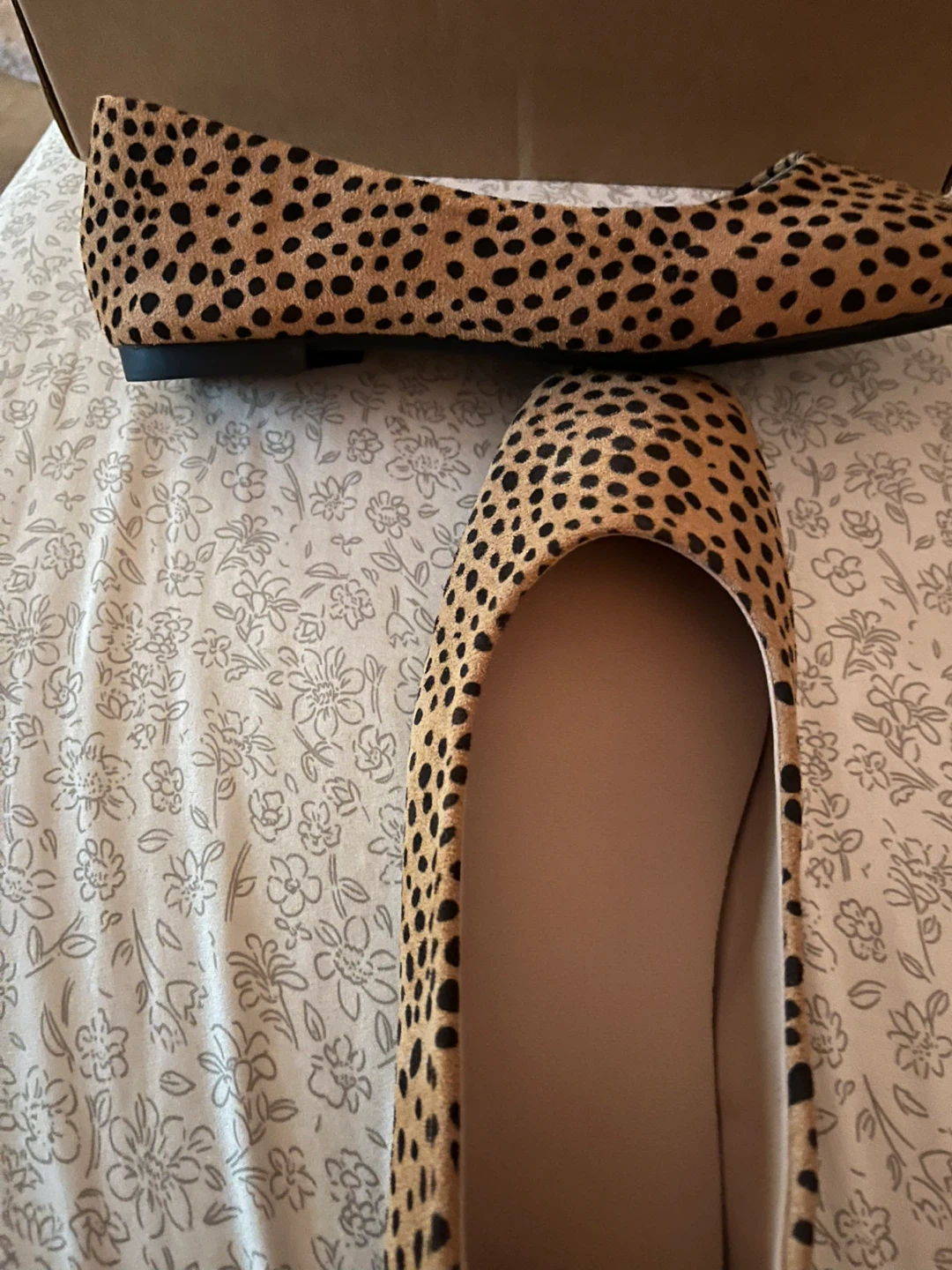 Leopard pattern slip on loafers