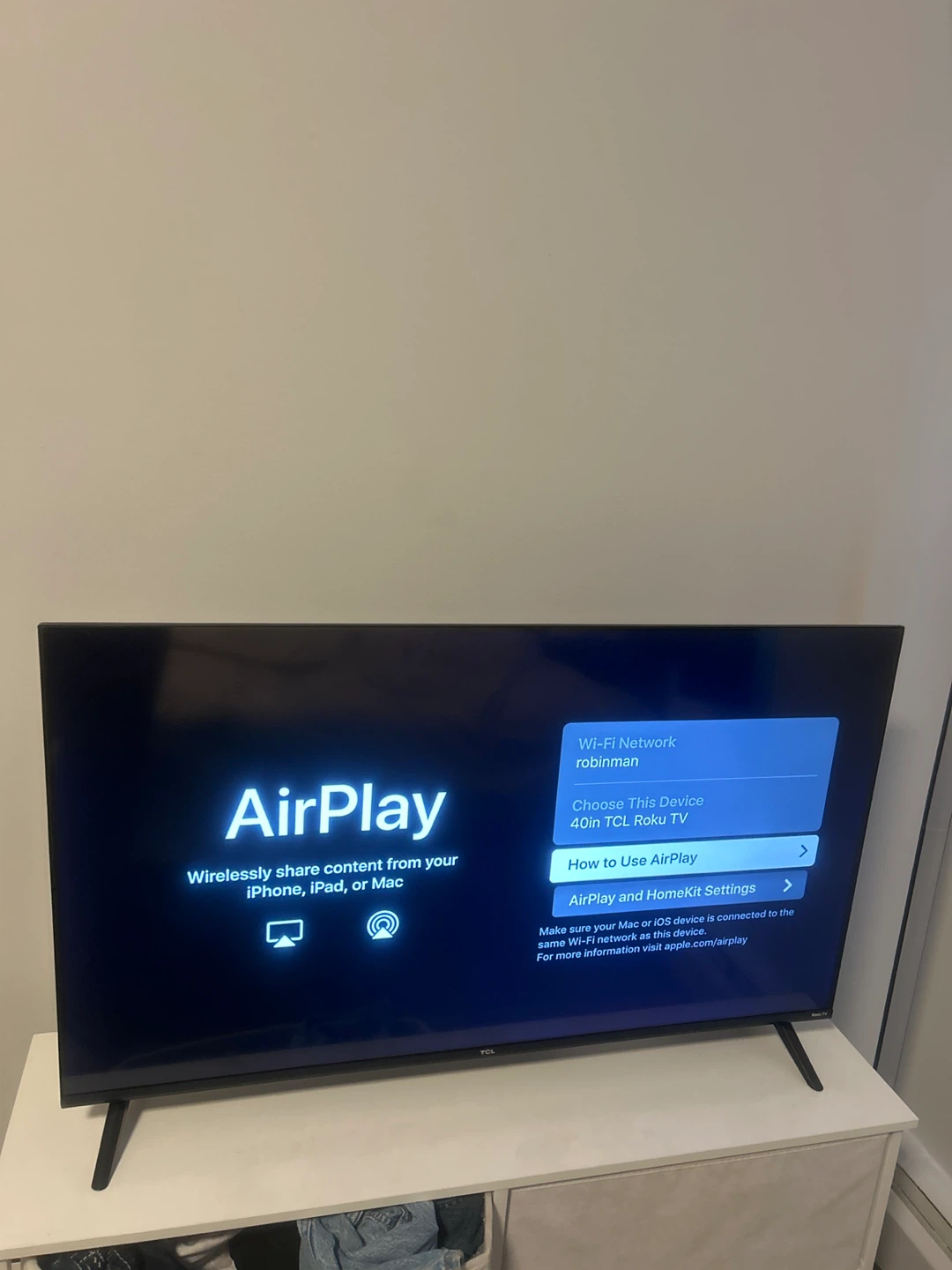 40in TCL Roku TV