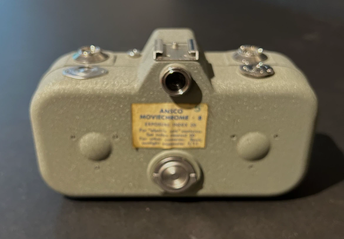 Zeiss Ikon Movikon 8 Movie Camera - photo 3