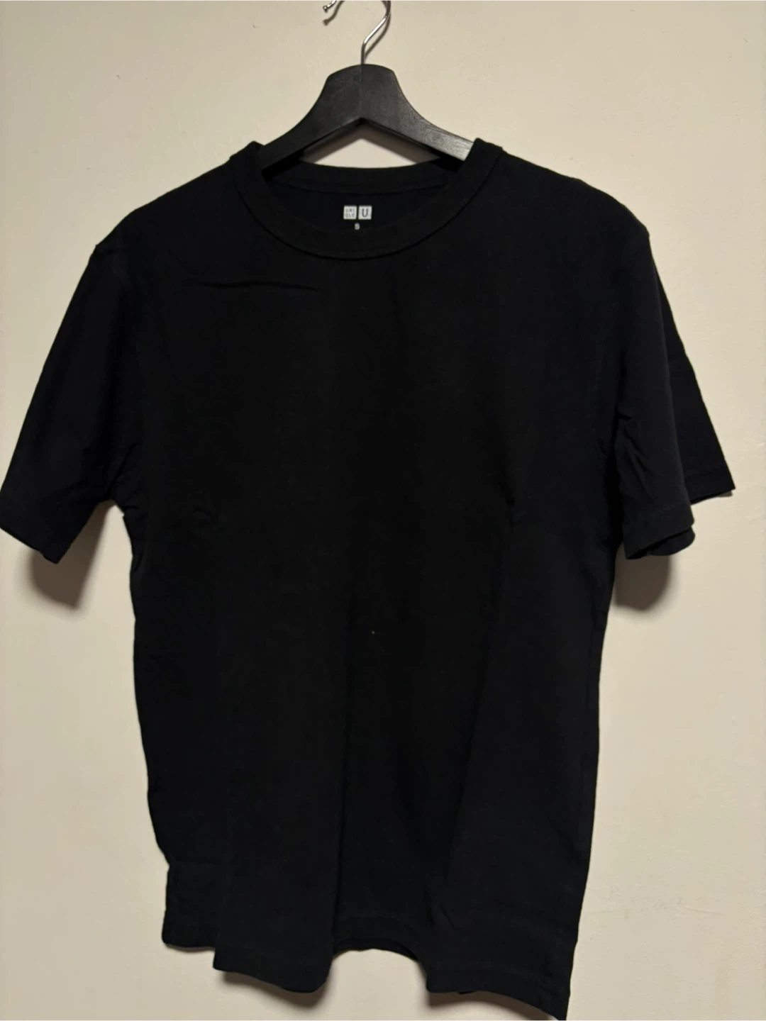 Uniqlo U Black T-Shirt