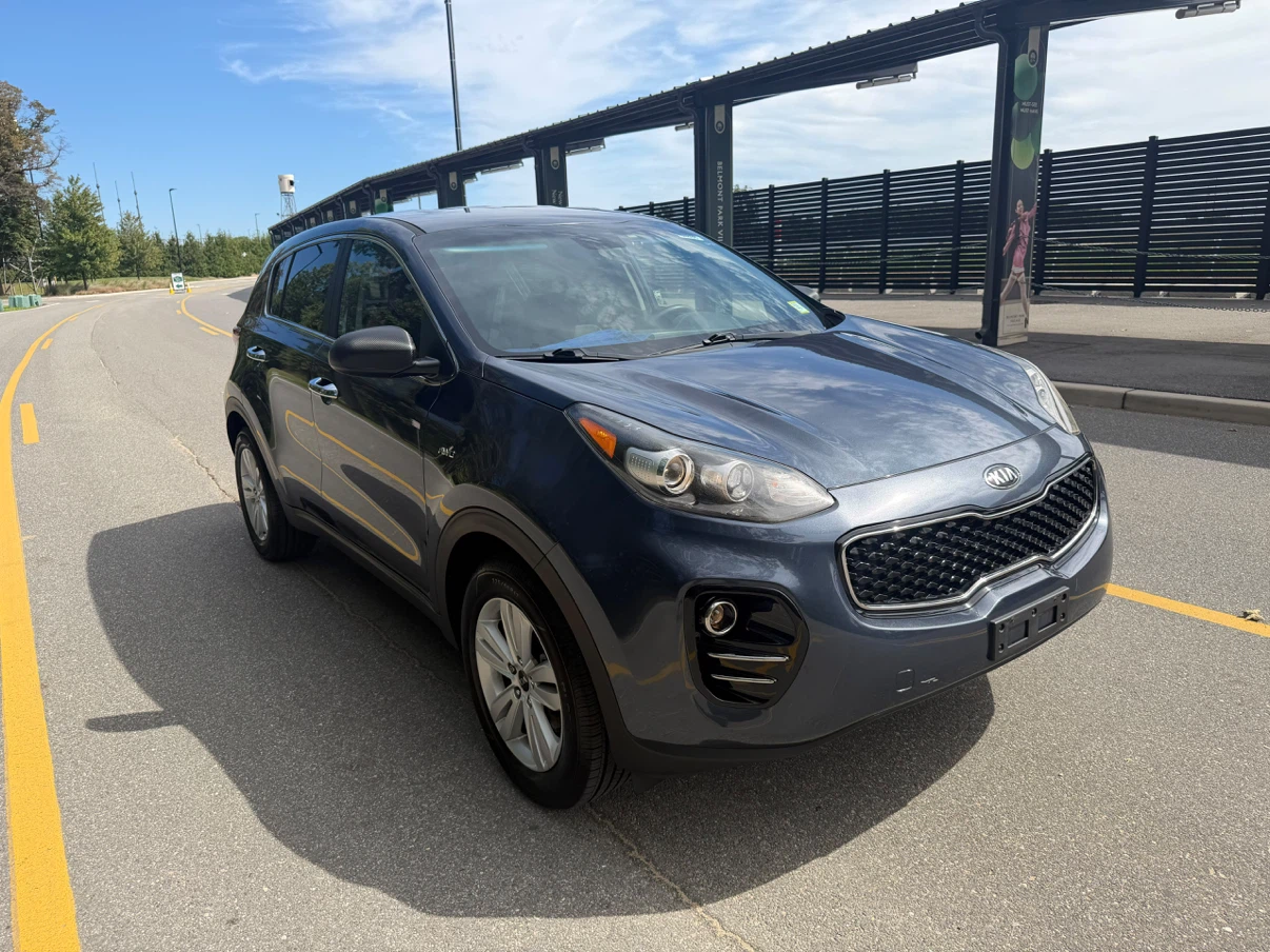 Kia Sportage SUV 2017 - photo 2