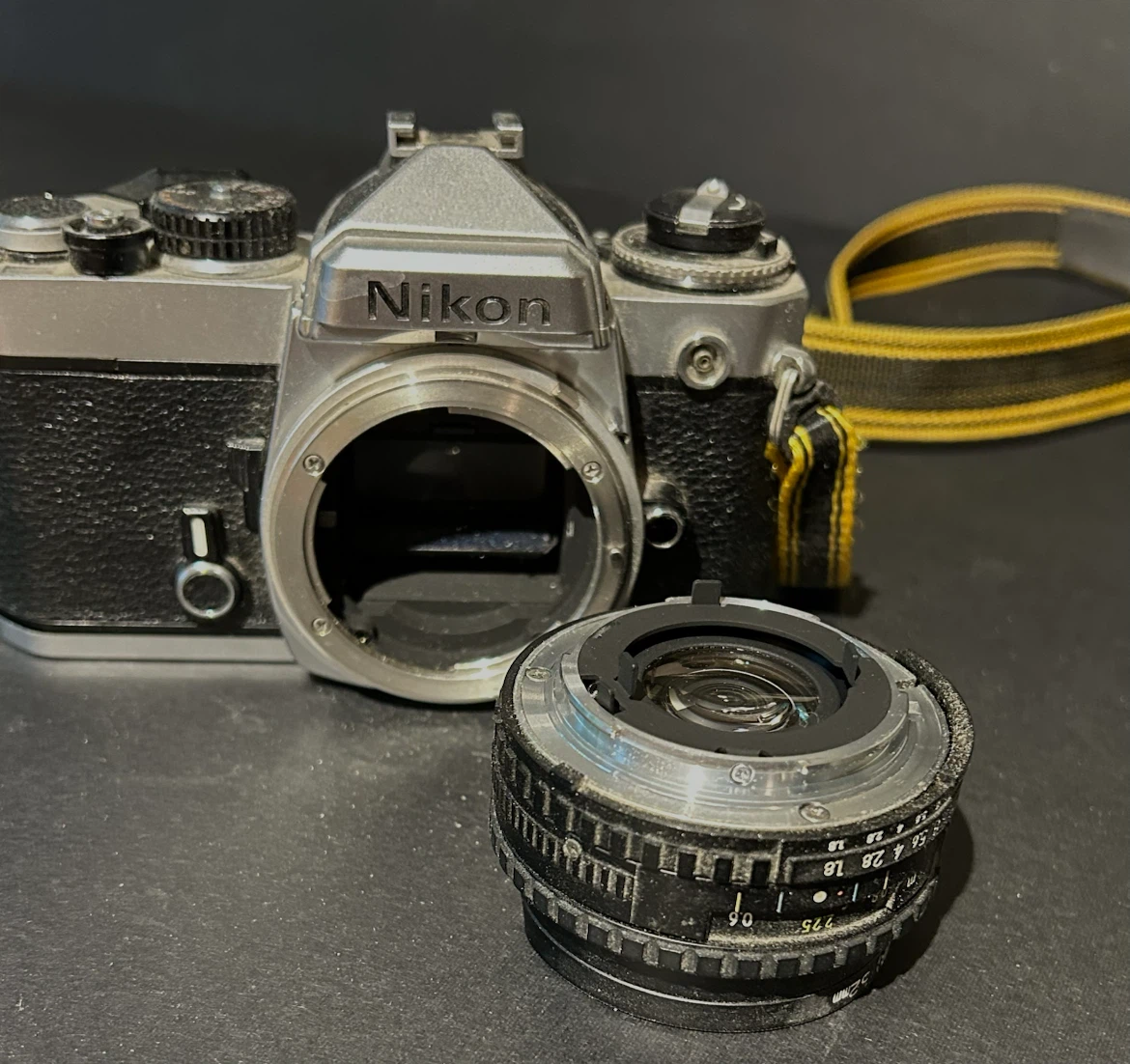 Nikon FE Film Camera - photo 2