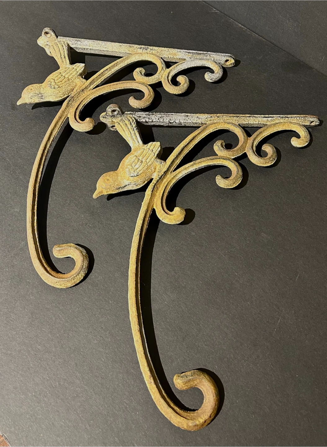 Cast Iron Bird Decorative hanging basket bracket
