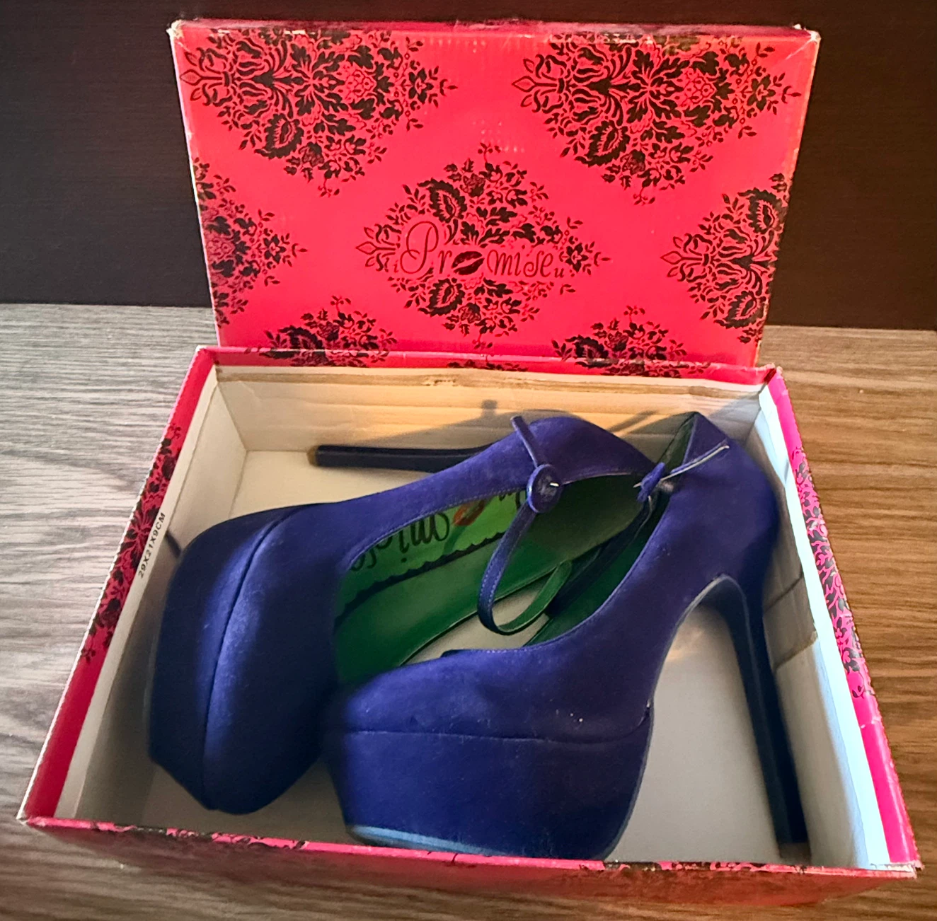 NEW w Box • Gorgeous Velour Styled PROMISE U Heels • Navy B - photo 2