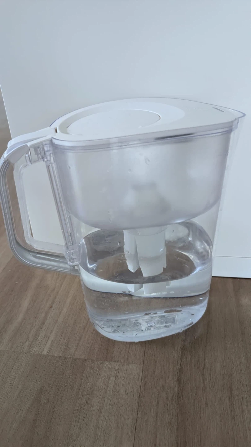 Kirkland Signature Water Filter Pitcher and 5 Cartridges - photo 4