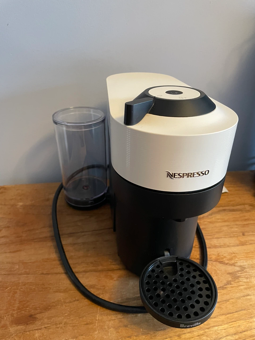 White Nespresso Vertuo Coffee Machine - photo 2