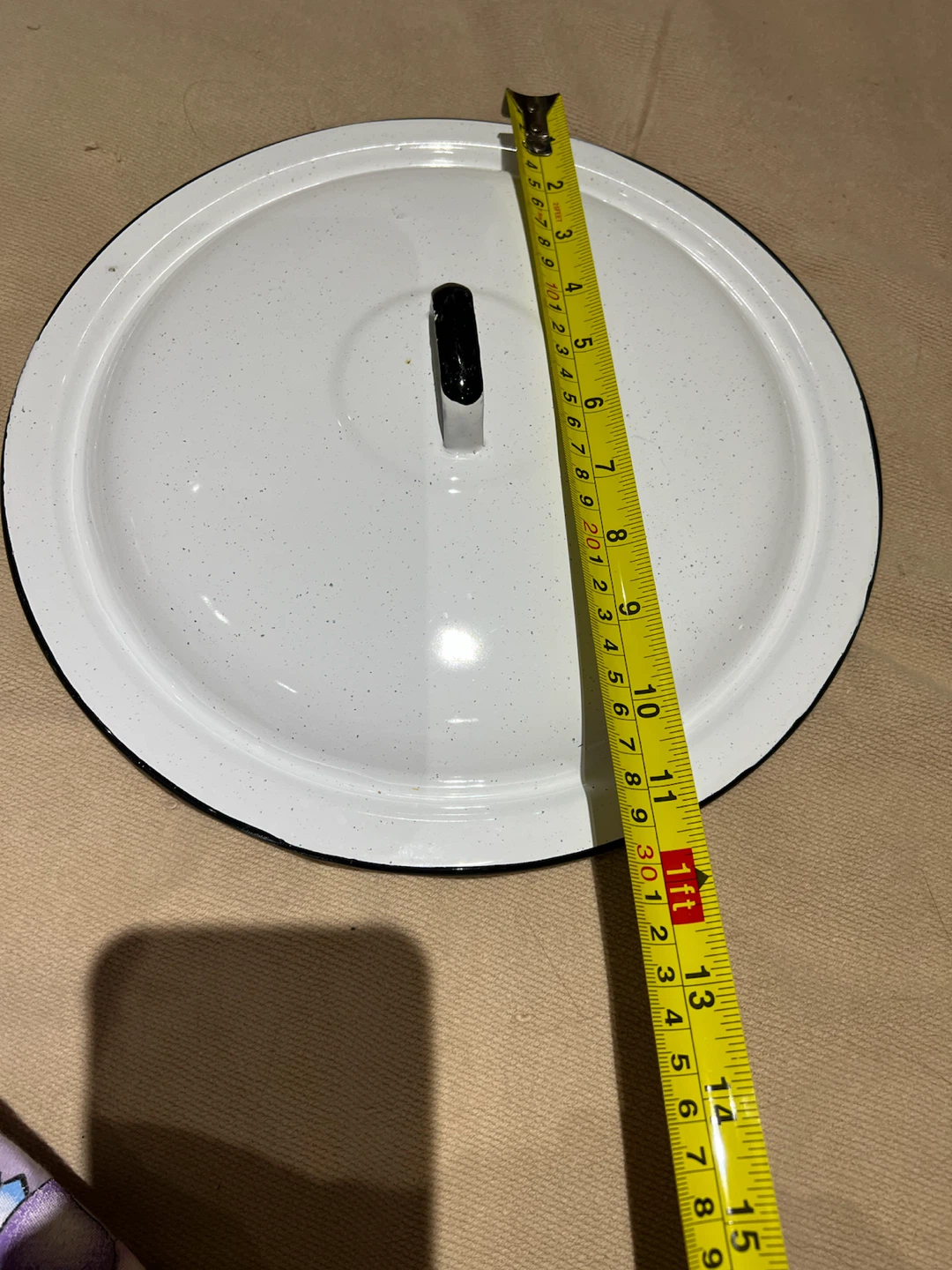 White Enamel Pot Lid - photo 3